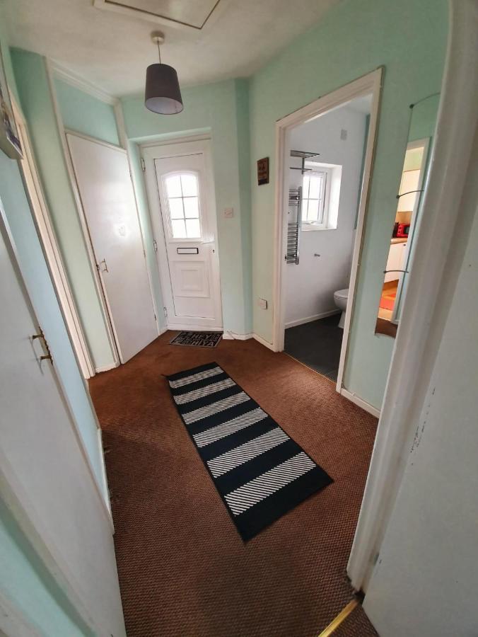 2 Bedroom Rayleigh Apartment Zewnętrze zdjęcie